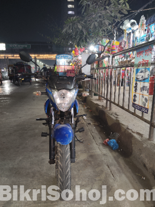 সুজুকি জিক্সার